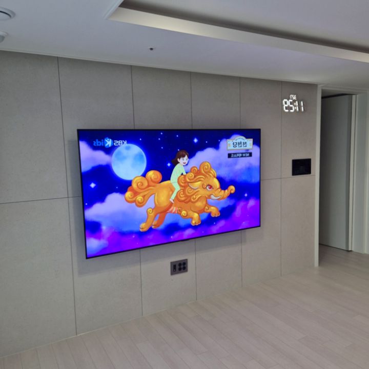 안양 벽걸이티비 무타공 TV설치 예시